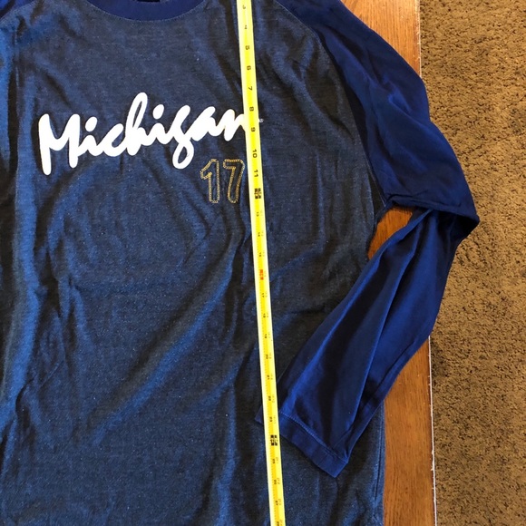 Men’s Size L Michigan long sleeve tee - Picture 4 of 5